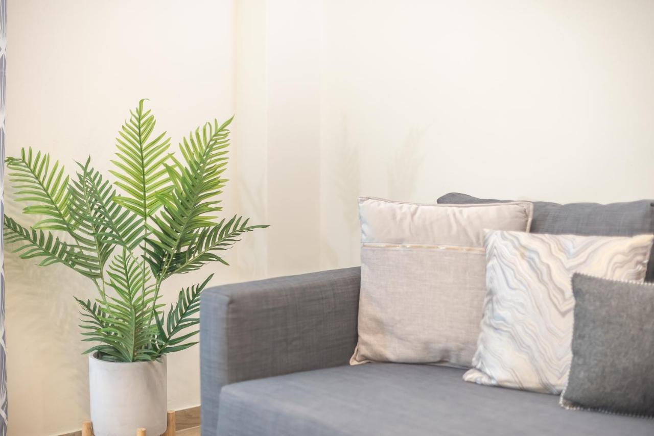 Easy Living Suite By Cloudkeys Athens Exterior photo